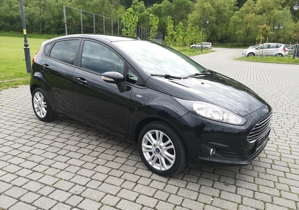 Ford Fiesta cena 27700 przebieg: 132827, rok produkcji 2013 z Frampol małe 254